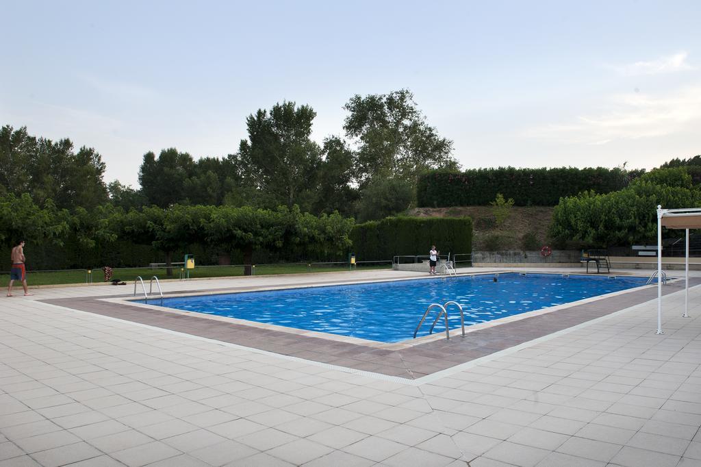 Hotel La Masia Pont de Molins Экстерьер фото