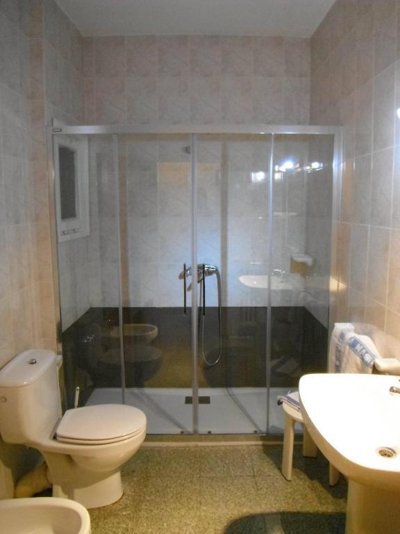 Hotel La Masia Pont de Molins Номер фото